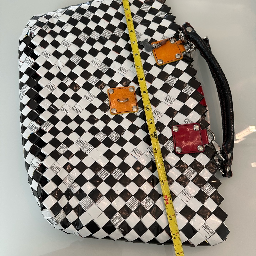 Handmade Handbag - Picture 2 of 9